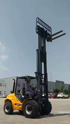 3.5 toneladas de carretillas elevadoras de terreno accidentado con motor japonés