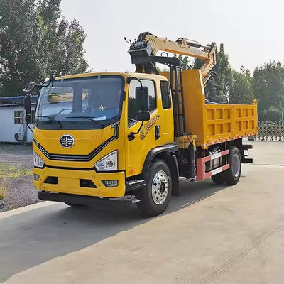 XDEM Máquina hidráulica con tracción a cuatro ruedas de agarre y transporte para camiones de madera con cubo para uso agrícola