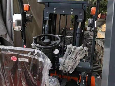 XDEM XCF1612K Carretilla elevadora diésel de 16 toneladas para trabajo pesado, contrapesada, para puerto