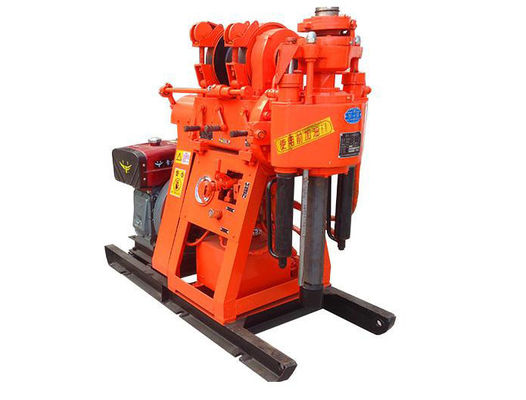 Plataforma de perforación de exploración geológica portátil XY-1A-4H Máquina de extracción de muestras de roca con alimentación hidráulica de 150 m Bomba de lodo integrada con motor diesel para estudio de construcción en montañas y llanuras