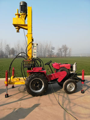 el tractor 36Hp montó la perforadora bien del 150m con el motor diesel